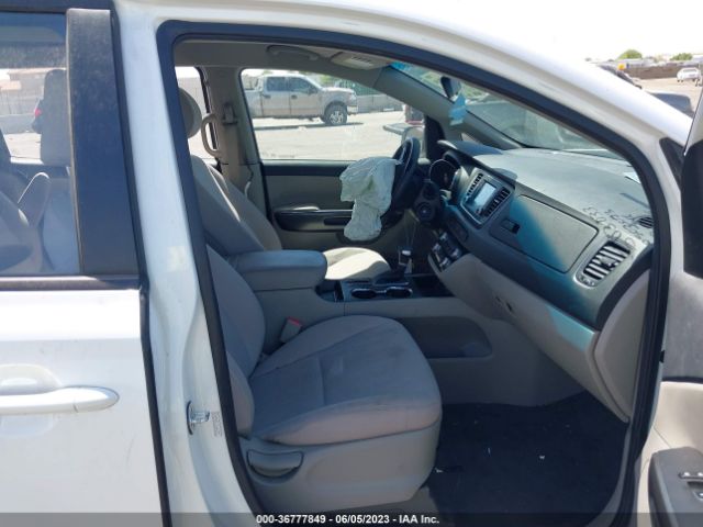 KNDMA5C17L6660375 KIA Sedona L
