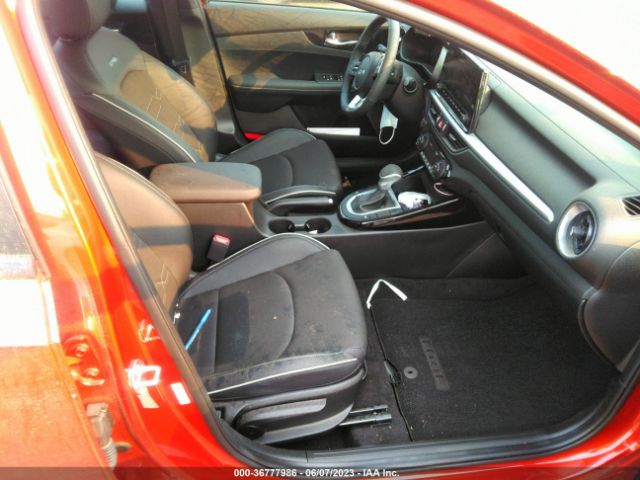 3KPF54AD7PE560037 KIA Forte Gt-line