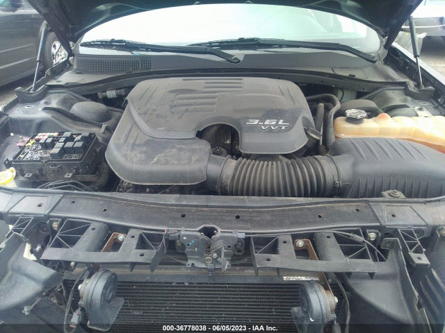 Chrysler 300 300c 2016 2C3CCAEG8GH333928 Image 12