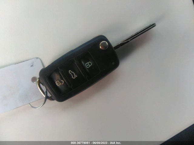 2014 VOLKSWAGEN BEETLE COUPE 2.5L VIN: 3VWHP7AT6EM606047