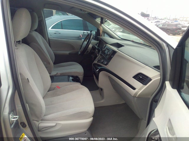 2012 TOYOTA SIENNA LE VIN: 5TDKK3DC2CS248373