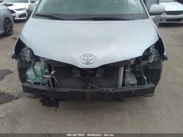2012 TOYOTA SIENNA LE VIN: 5TDKK3DC2CS248373
