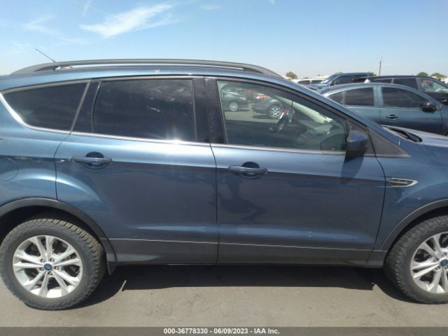 1FMCU9GD9JUC61535 Ford ESCAPE SE