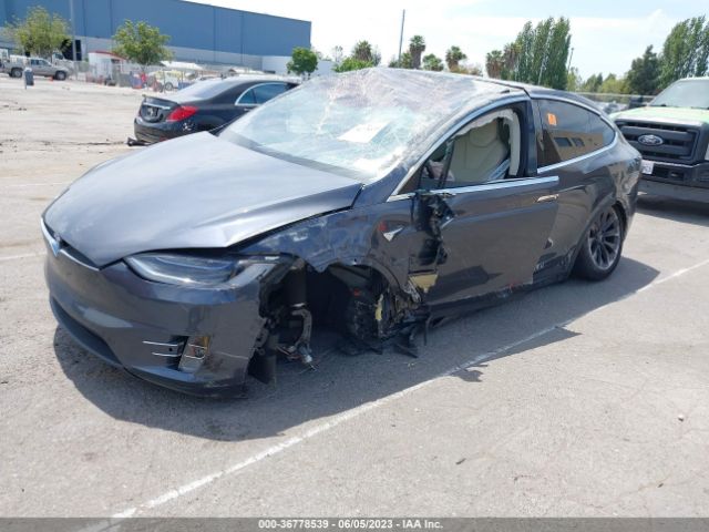 5YJXCDE27JF135910 Tesla Model X 75d/100d/p100d