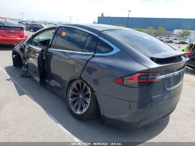 5YJXCDE27JF135910 Tesla Model X 75d/100d/p100d