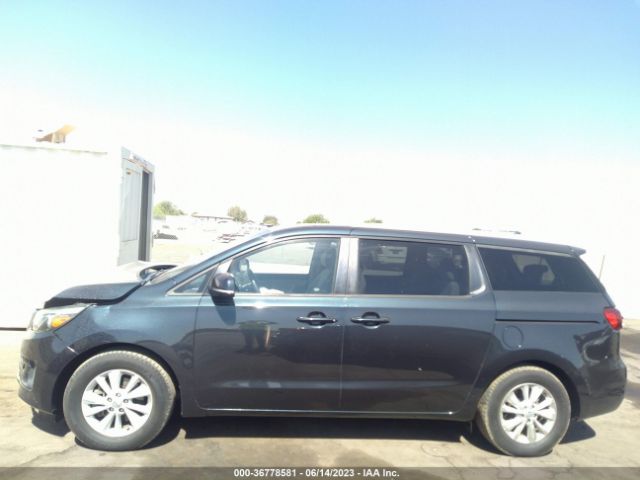 KNDMB5C15F6045177 KIA SEDONA LX