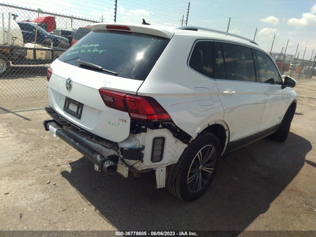 2018 VOLKSWAGEN TIGUAN SEL/SE VIN: 3VV3B7AX2JM001596