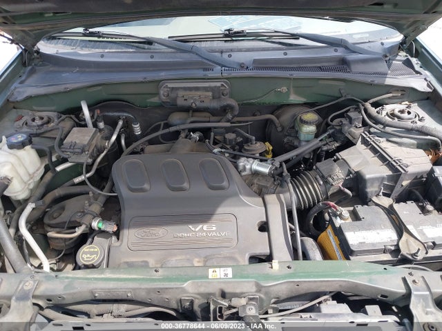 2002 FORD ESCAPE XLT VIN: 1FMCU04132KB75236