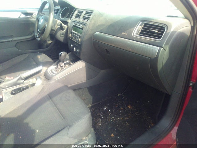 3VWD17AJXFM283959 Volkswagen Jetta Sedan 1.8t Se