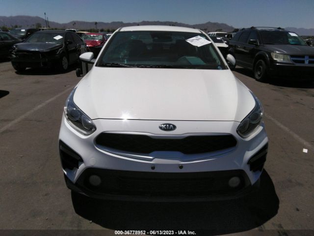 3KPF24AD3ME272052 KIA Forte Lxs