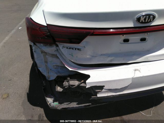 3KPF24AD3ME272052 KIA Forte Lxs