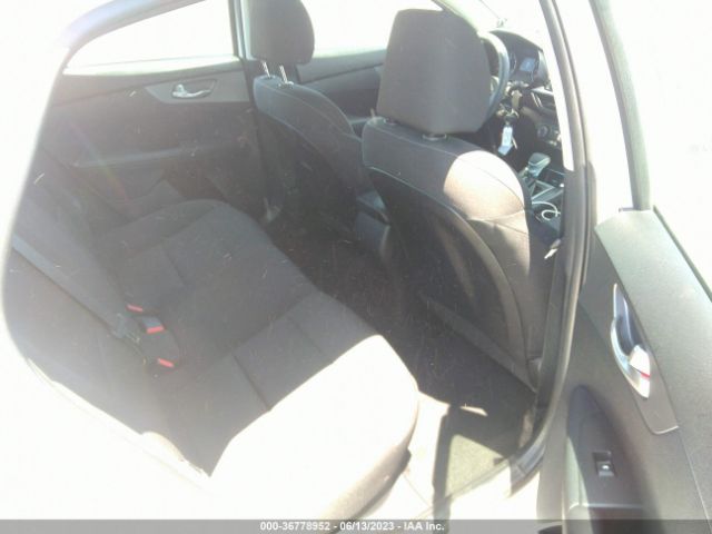 3KPF24AD3ME272052 KIA Forte Lxs