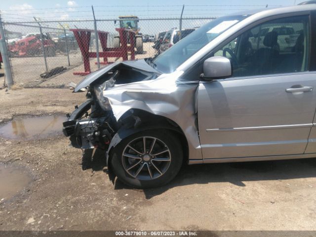 2C4RDGCG0HR774425 Dodge Grand Caravan Sxt