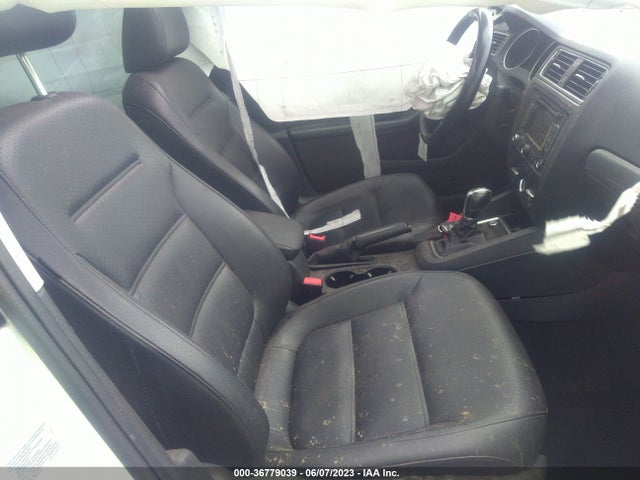 3VWD17AJ7FM214050 Volkswagen Jetta Sedan 1.8t Se