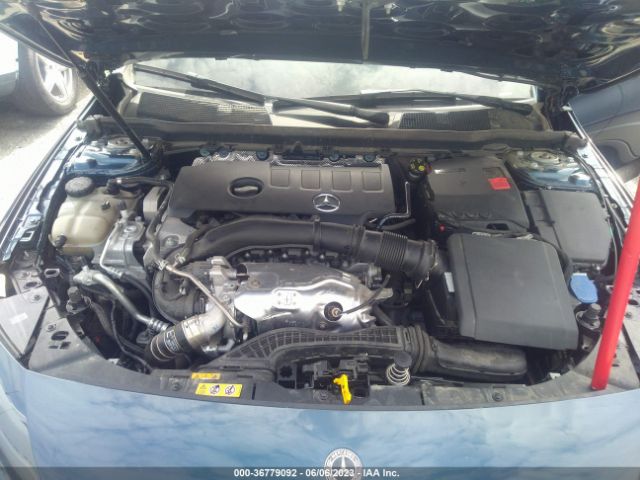W1K3G4EB9LJ223104 Mercedes-Benz A-class A 220