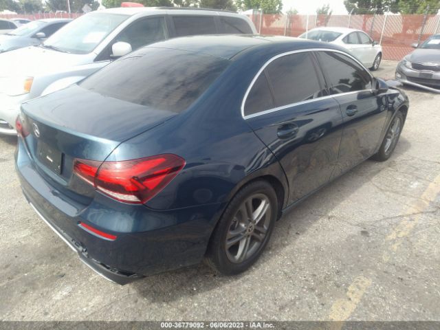 W1K3G4EB9LJ223104 Mercedes-Benz A-class A 220