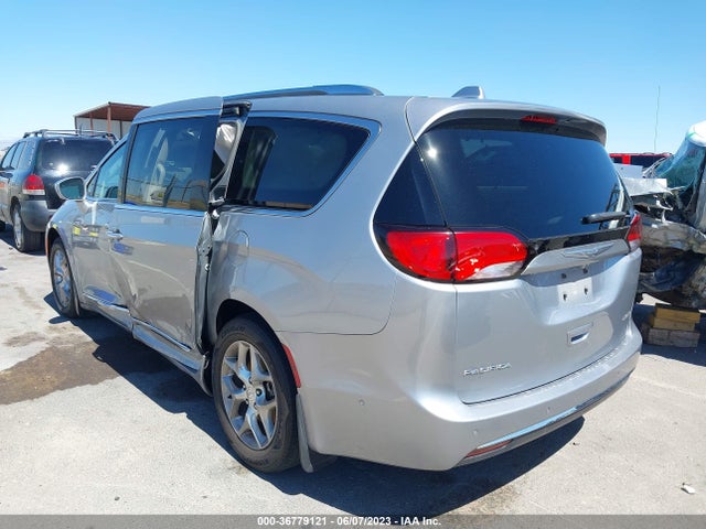 Chrysler Pacifica Limited 2017 2C4RC1GG4HR841750 Image 4