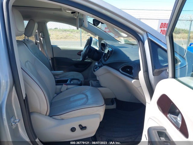 Chrysler Pacifica Limited 2017 2C4RC1GG4HR841750 Image 6