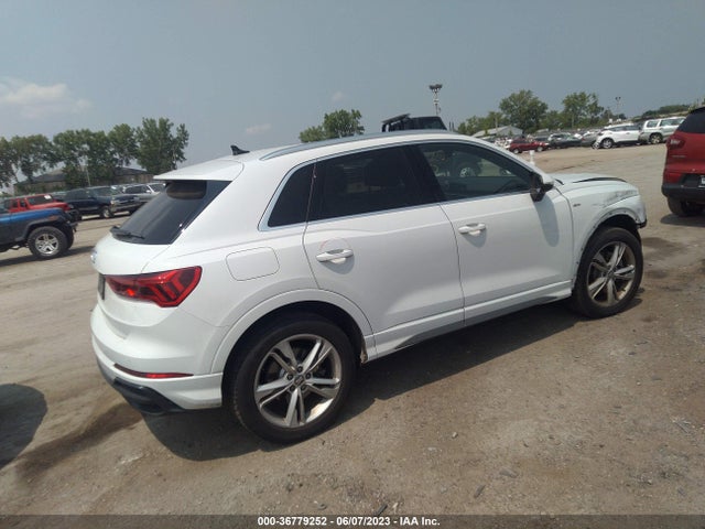 WA1DECF34L1114775 Audi Q3 S Line Premium