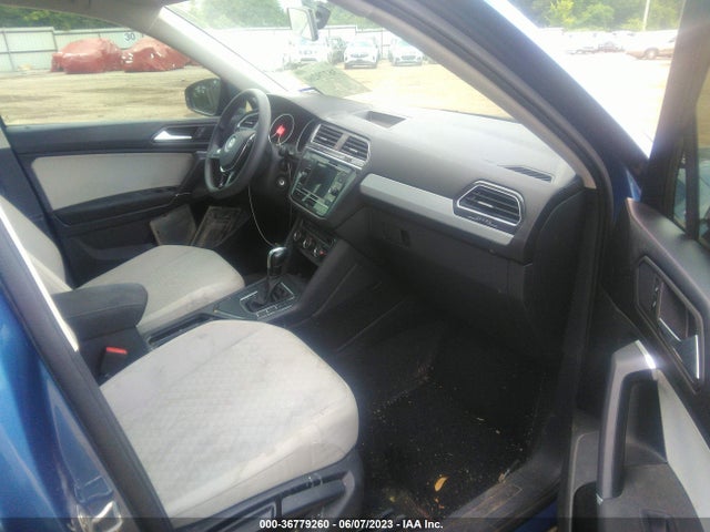 3VV1B7AX9LM039899 Volkswagen TIGUAN S