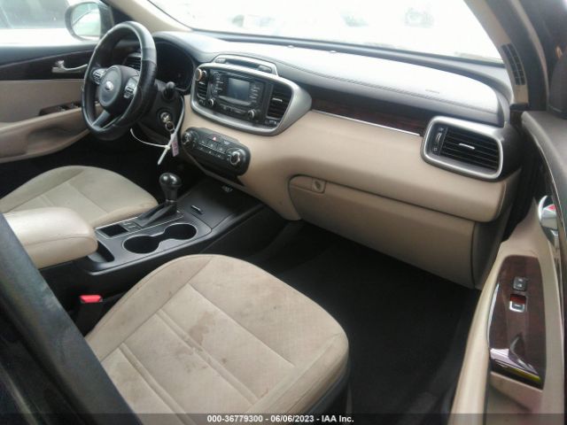 5XYPG4A59GG010431 KIA SORENTO LX