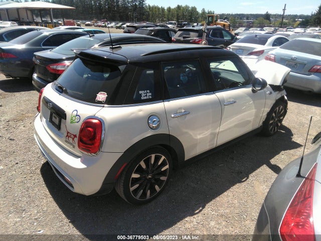WMWXU3C57F2B62197 Mini Cooper Hardtop 4 Door S