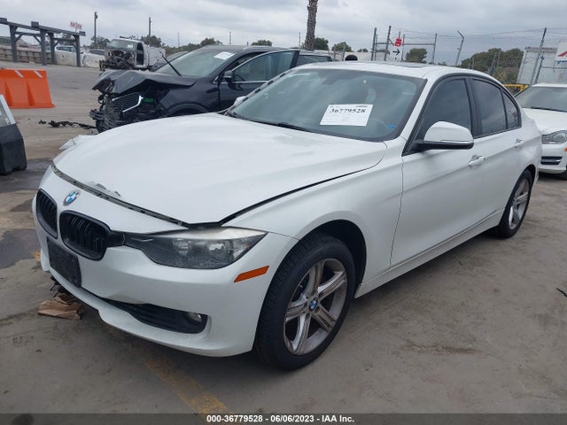 BMW 3 Series 328i 2015 WBA3C1C51FK122720 Image 2