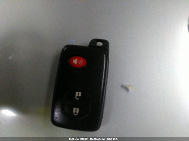 Toyota Prius Four 2015 JTDKN3DU0F1919332 Image 3