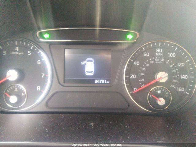 5XYPGDA33KG593537 KIA SORENTO LX