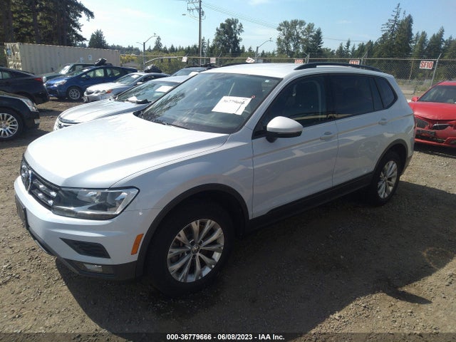 Volkswagen TIGUAN S 2018 3VV0B7AXXJM021744 Image 2
