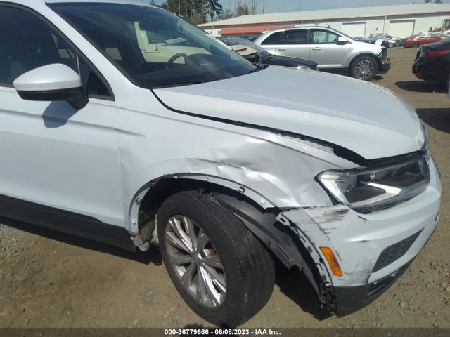 Volkswagen TIGUAN S 2018 3VV0B7AXXJM021744 Image 7