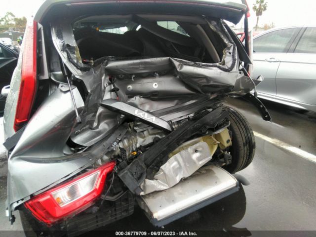 KNDCR3LE8P5033045 KIA Niro Ex Touring