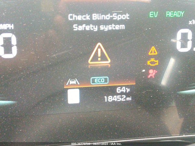 KNDCR3LE8P5033045 KIA Niro Ex Touring