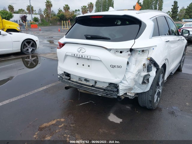 3PCAJ5M17KF123994 Infiniti Qx50 Essential