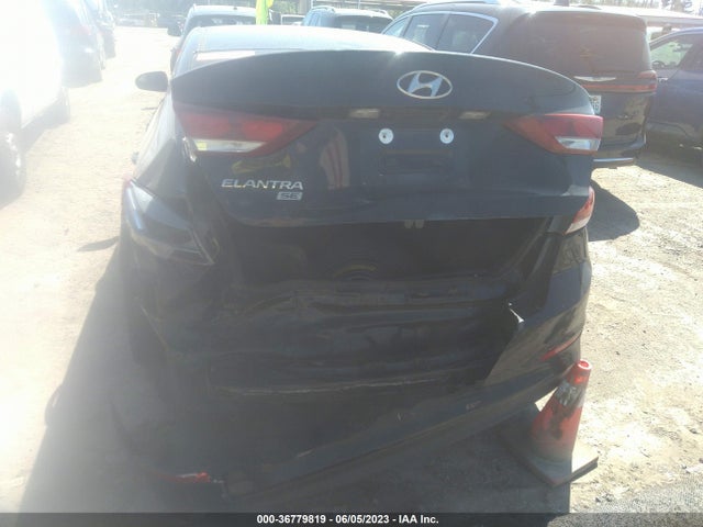 Hyundai ELANTRA SE 2018 5NPD74LF6JH251825 Image 7
