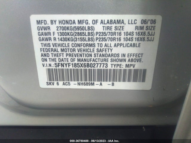2006 HONDA PILOT EX-L VIN: 5FNYF185X6B027773