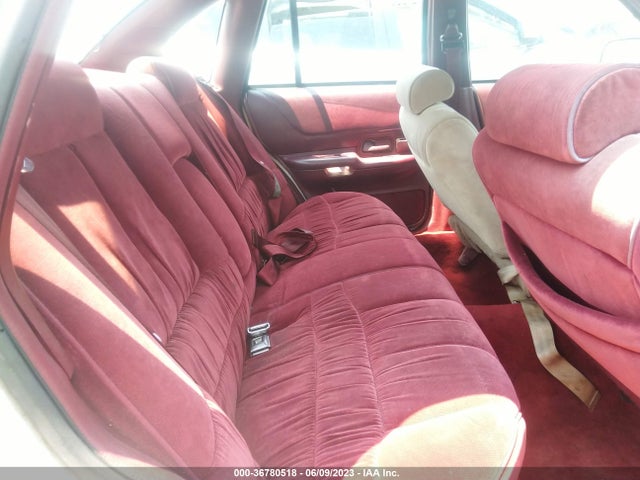 1994 FORD CROWN VICTORIA LX VIN: 2FALP74W0RX119008