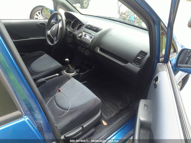 2008 HONDA FIT VIN: JHMGD37468S010284