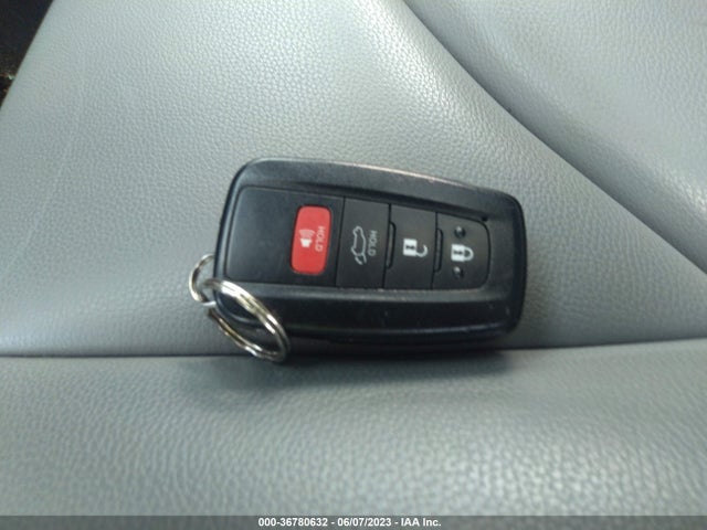 Toyota Highlander Xle 2021 5TDGZRBH9MS142443 Image 3