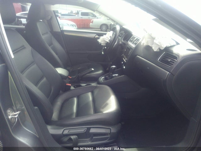 3VWDB7AJXHM310321 Volkswagen Jetta 1.4t Se