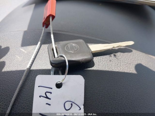 3N1CN7AP7EL863099 Nissan Versa S Plus
