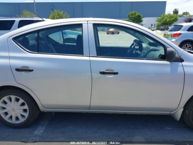 3N1CN7AP7EL863099 Nissan Versa S Plus