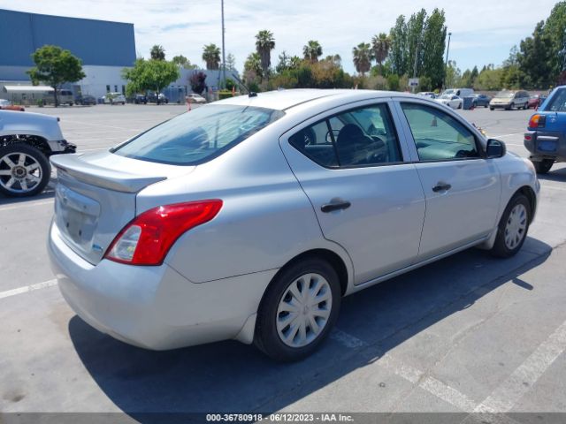 3N1CN7AP7EL863099 Nissan Versa S Plus