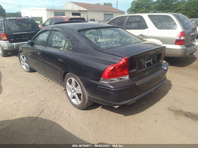 2005 VOLVO S60 R VIN: YV1RH527352484954