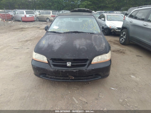 2000 HONDA ACCORD SDN EX W/LEATHER VIN: 1HGCG165XYA043785