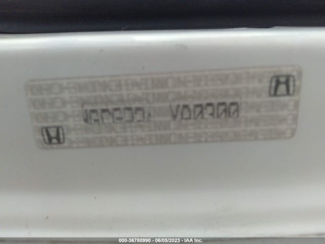 2000 HONDA ACCORD CPE LX VIN: 1HGCG2247YA030074