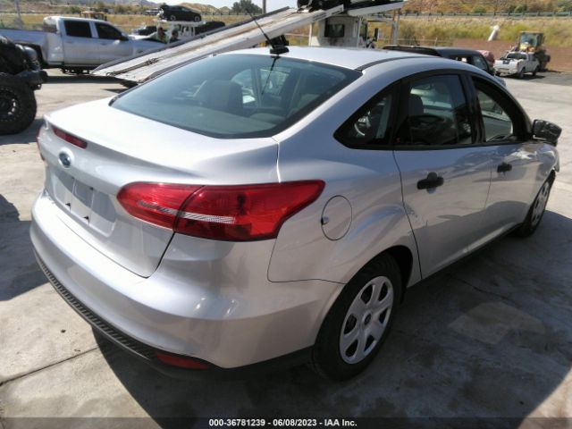 Ford FOCUS S 2018 1FADP3E20JL217594 Image 4