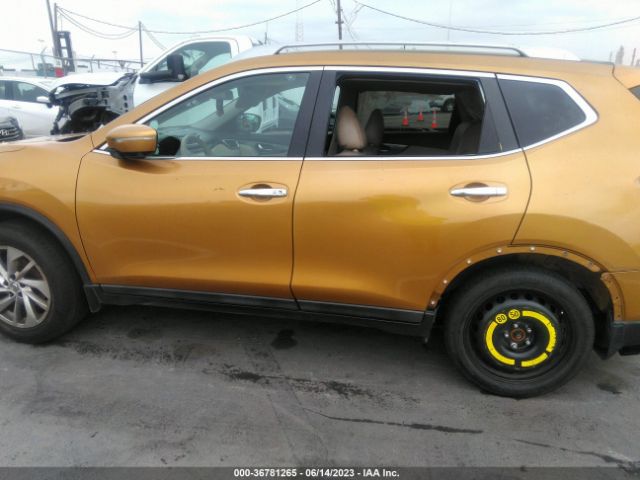 5N1AT2MV5FC773031 Nissan Rogue Sl