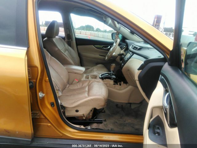 5N1AT2MV5FC773031 Nissan Rogue Sl