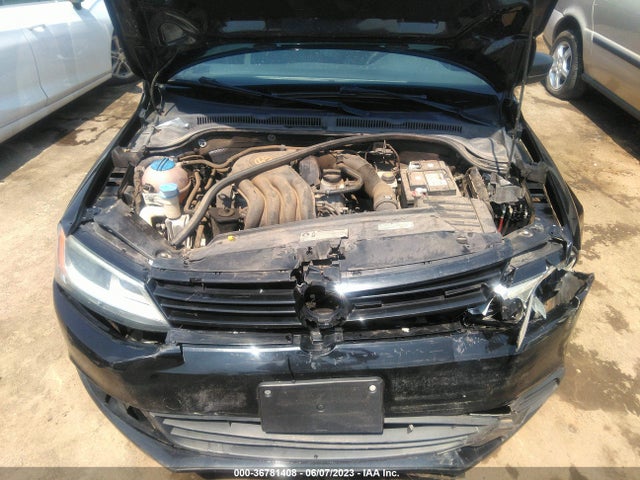 3VW2K7AJ4EM210332 Volkswagen Jetta Sedan S
